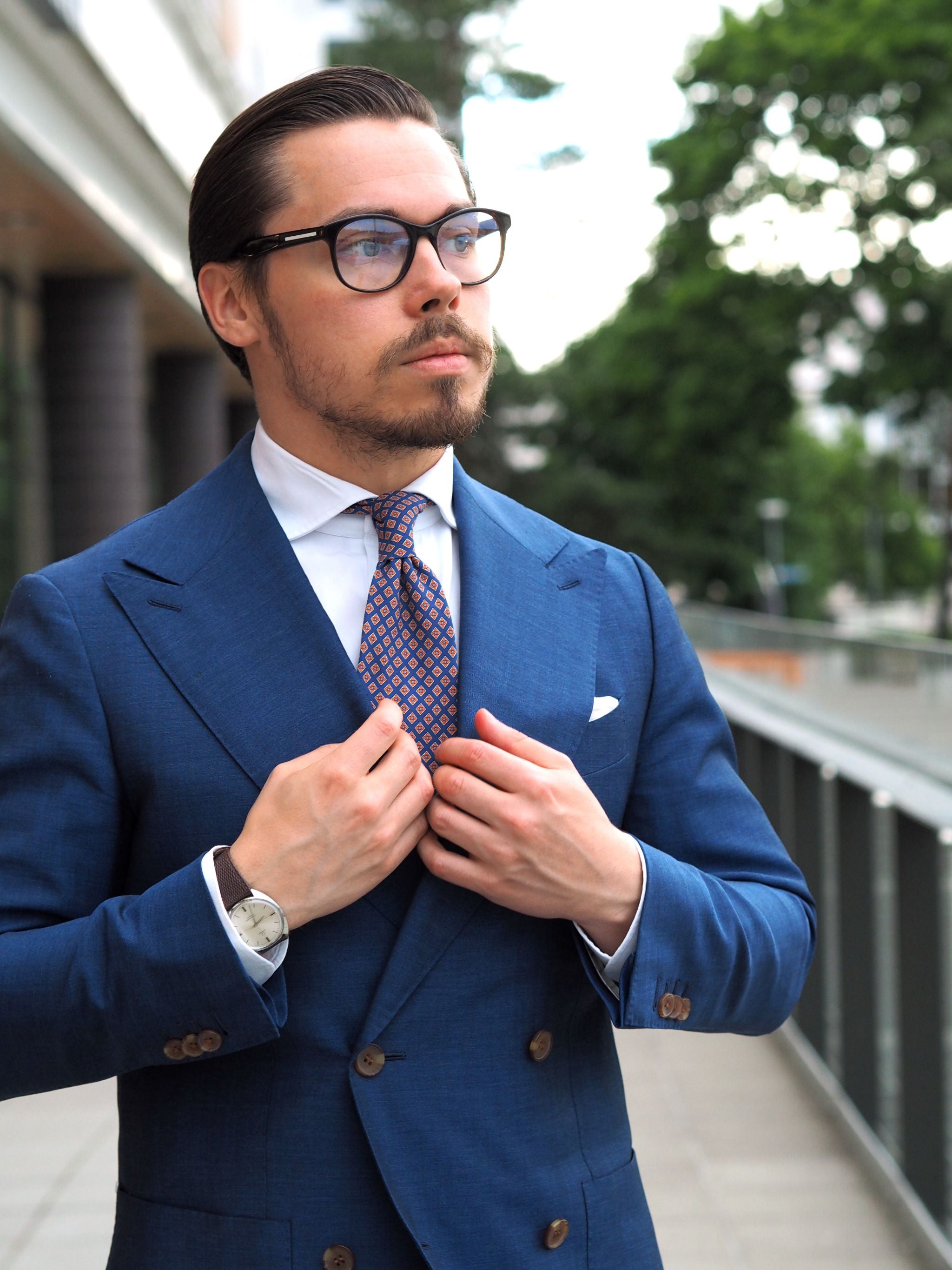Royal blue suit - 3 different ways to wear - DressLikeA.com